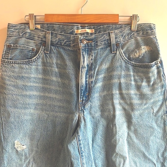Levi Strauss jeans, Baggy Dad cut, size 32 - Picture 9 of 9